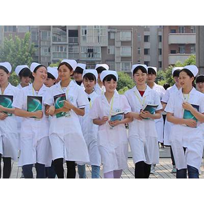 简阳市中等卫生职业学校（护理专业）学费是多少